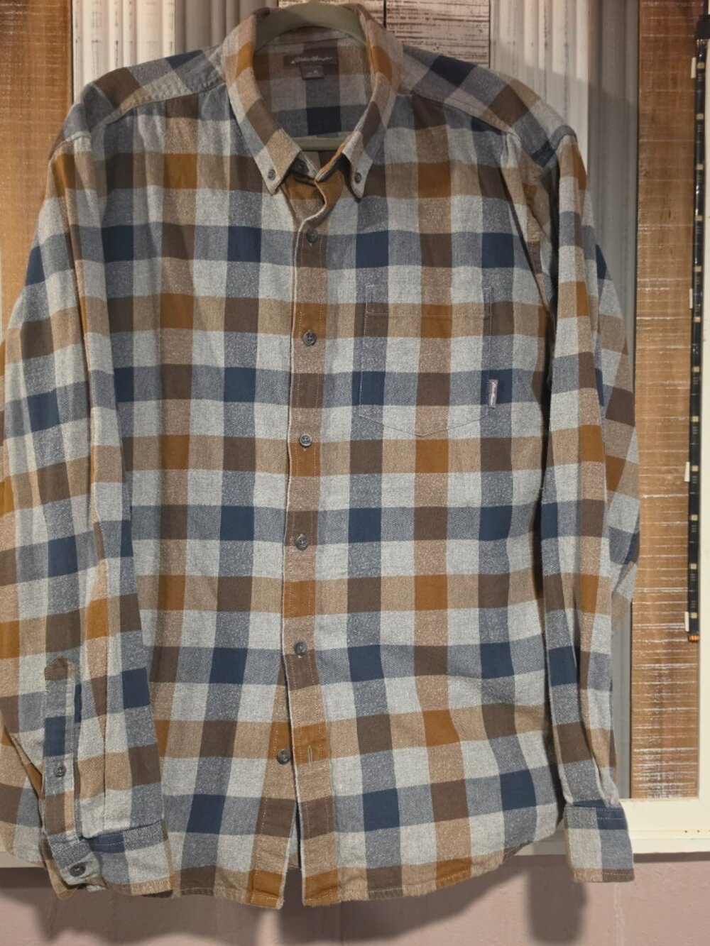 Eddie Bauer Blue Brown Tan Plaid Classic Fit Flannel XL - Picture 3 of 8